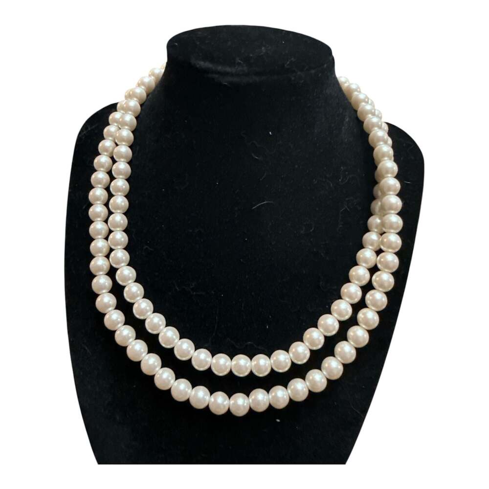 Vintage Single Strand Faux Pearl Necklace with Filigree Gold-Tone Clasp